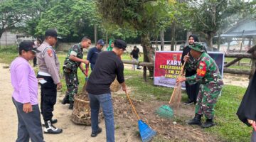 Jumat Bersih Serentak, Polsek Jajaran dan Forkopimcam Perkuat Sinergi Demi Lingkungan Sehat