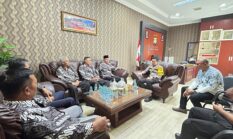 Hangat Penuh Kekeluargaan, Kapolres Kuansing Sambut Silaturahmi Purnawirawan Polri
