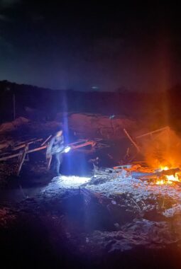 Polres Kuansing Tertibkan PETI di Kebun Pemda Desa Jake, Enam Rakit Stingkai Dimusnahkan