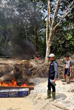 Polsek Benai dan Masyarakat Patroli Bersama Cegah PETI, Peralatan Setingkai Dimusnahkan