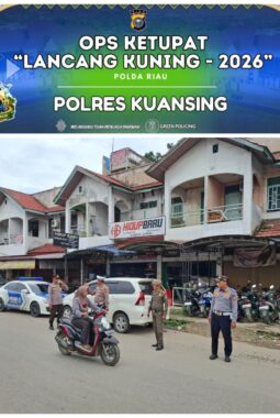Personel Pos Pam Desa Kasang Laksanakan Pengaturan Lalu Lintas di Pasar Minggu Lubuk Jambi
