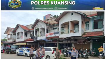 Personel Pos Pam Desa Kasang Laksanakan Pengaturan Lalu Lintas di Pasar Minggu Lubuk Jambi