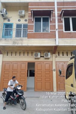 Identitas Usaha Tak Terpasang, Kantor Perusahaan Distributor Semen Disorot Warga Teluk Kuantan