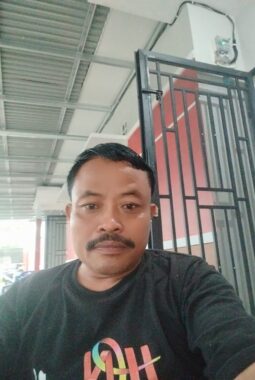 Kerja DLH dan PT PCS Disorot, Dugaan Kolam Limbah Jebol Rendam Rumah Warga di Logas Hilir