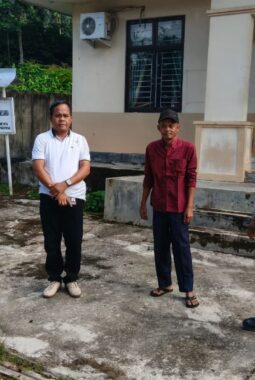 Kapolsek Cerenti Bersama Warga Dorong Ketahanan Pangan Lewat Penanaman Jagung Pipil di Desa Koto Cerenti