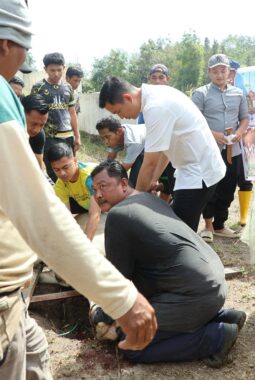 Polres Kuansing Potong 11 Ekor Sapi, Bagikan 650 Paket Daging Qurban kepada Masyarakat