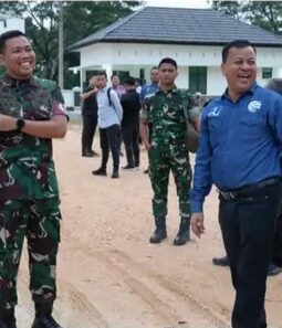 Bupati Kuansing Suhardiman Amby Dukung Sinergi TNI dalam Pembangunan Makodim Baru