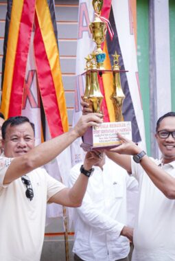 Bupati Kuansing Tutup Festival Pacu Jalur Rayon I Inuman
