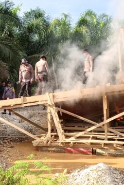 Operasi PETI Kuantan Merah Putih Presisi 2026, Tim Gabungan Musnahkan 33 Rakit PETI di Kecamatan Singingi