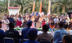 JALUR Hadir di Bandar Alai Kari, Dit Pol Air Polda Riau dan Polres Kuansing Berikan Layanan Kesehatan hingga Bantuan Sembako
