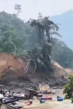 Longsor Bongkar Fakta: Ponton PETI Bangkit Lagi Usai Ditertibkan, Warga Curiga Ada Koordinasi – LAPOR PAK KAPOLDA!