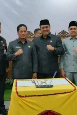 Ketua DPRD Kuansing Pimpin Ketok APBD Perubahan 2026 Rp1,659 Triliun