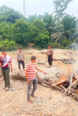 Laporan Warga Melalui Layanan Kepolisian 110, Polsek Kuantan Tengah Tertibkan Rakit PETI