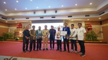 Pacu Jalur Antar Kuansing Raih Penghargaan Best Regency Destination Award 2026 di Bali
